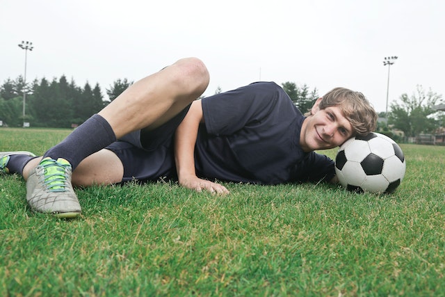 Voetbalt Andy van der Meijde nog